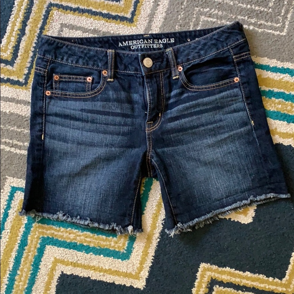 American Eagle cutoff shorts super cute!